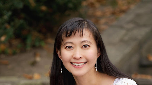 The Law Office of Susan Han Logo