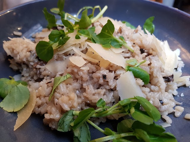 Brewhouse and Kitchen - Highbury