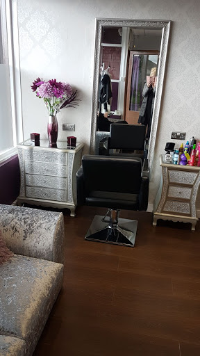 T&S Hair Boutique
