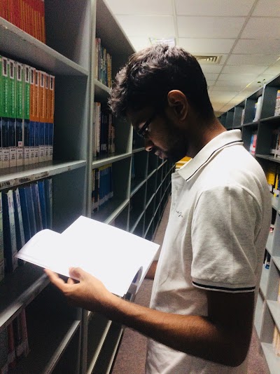 Photos of SLIIT Library