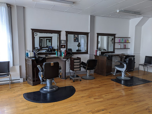 Salon Lynn D - Thumbnail