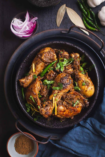 AL AZEEM DHABA’s Chicken Bhuna Masala is a richly spiced, slow-cooked dish that brings out the de… post image