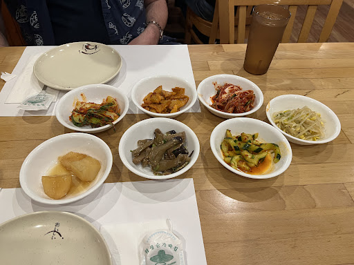 Kimchihana Korean Japanese Restaurant - Thumbnail