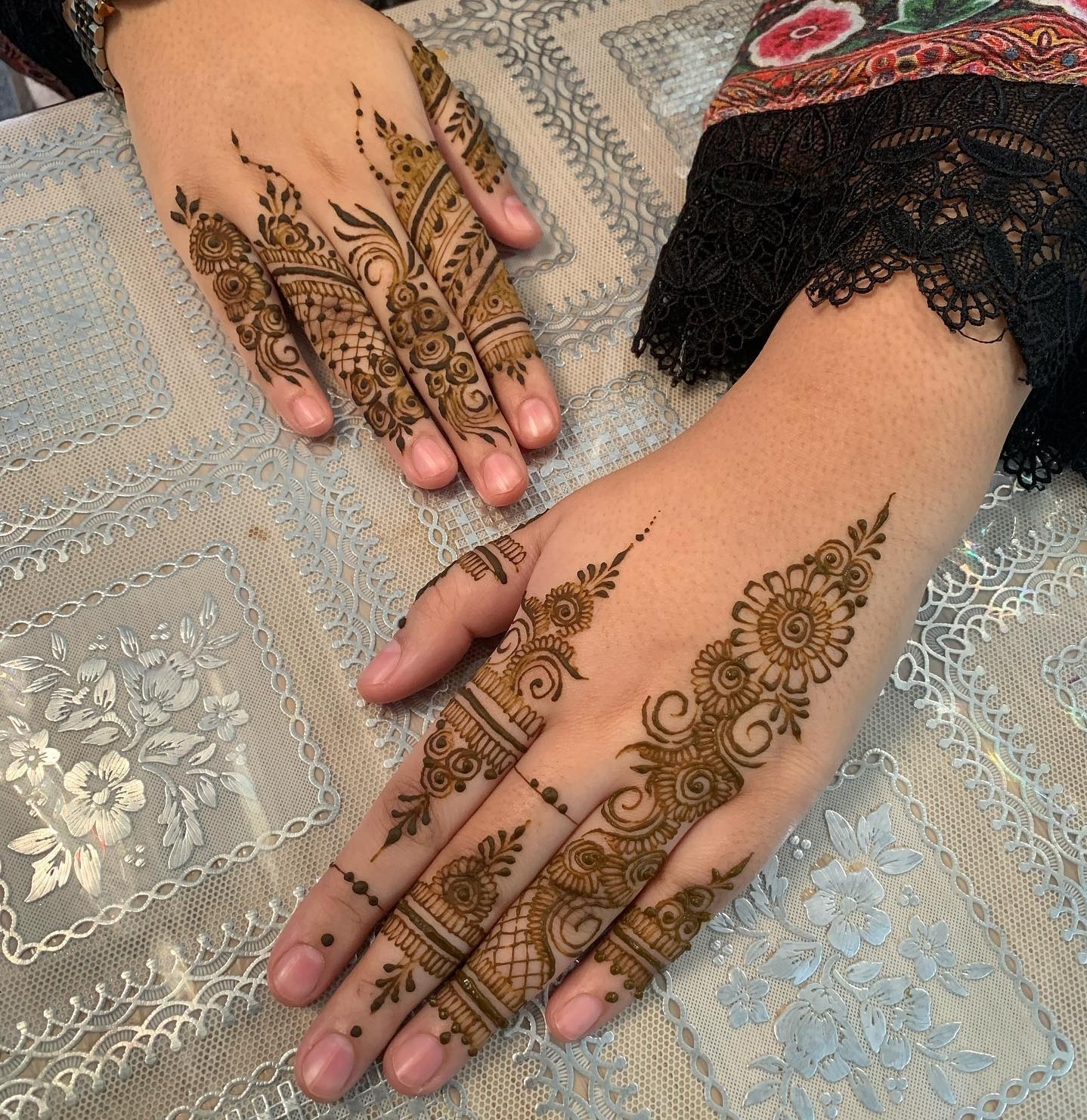 Spectrum Brides Lounge - Mehndi Artists - photo 1