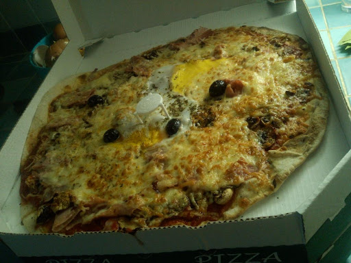 Bella Pizza Chez Kristy - Thumbnail