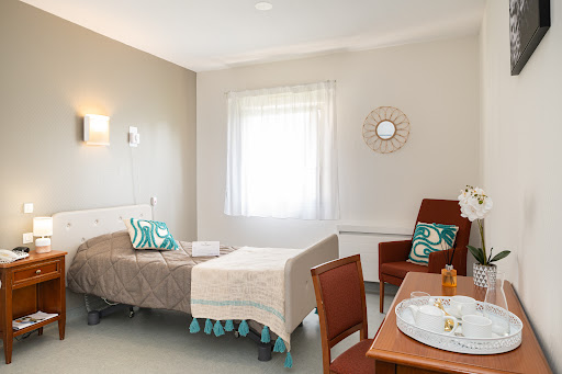 Photo de Ehpad Korian Croix Périgourd à Saint-Cyr-sur-Loire (37540)