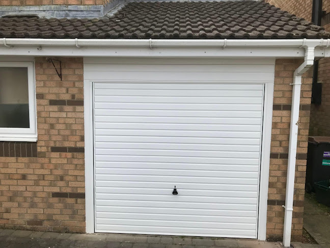 Reviews of Sermac Garage Doors in Newcastle upon Tyne - Carpenter