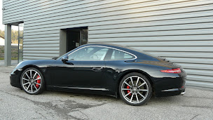 Photo n°3 de LEZZIERO AUTOMOBILES à Fillière (Service d'esthétique automobile)