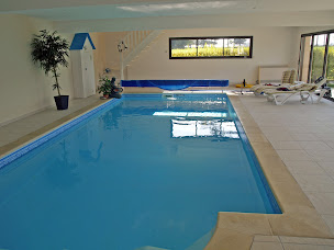 Photo n°12 de Piscines Aquinox Rhône à Écully (Service de réparation de piscines)