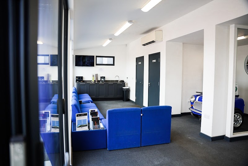 Simply cars ltd photo 2