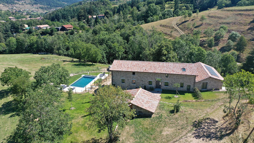 Photo de Les Gîtes du Val d’Or - Gîte Ardèche avec piscine à Désaignes (07570)