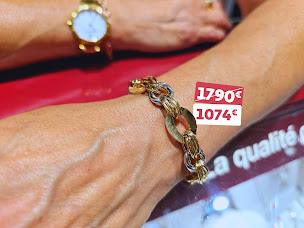 Photo n°30 de Auchan La Vie En Or - ANGOULEME à La Couronne (Service de réparation)