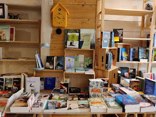 Photo n°17 de CONTES ET GRIBOUILLES - MONTOLIEU à Montolieu (Librairie)