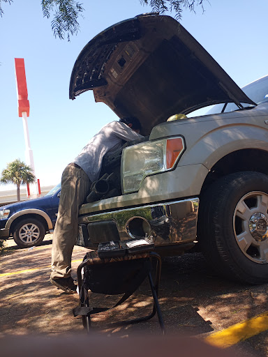Mobile mechanic & towing - Thumbnail