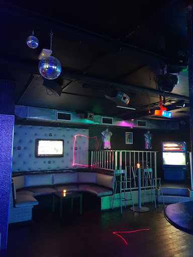 Betty Boops Show Bar - Thumbnail