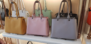 Photo n°12 de L'Univers Des Idées à Noisy-le-Sec (Magasin de maroquinerie)