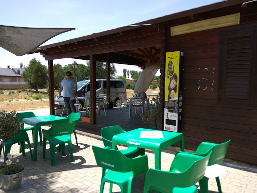 Instalaciones municipales de padel de Villar del Olmo - Thumbnail