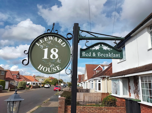 Leeward House Logo