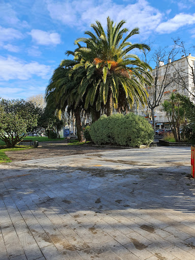 Parking Place des Basques - Thumbnail
