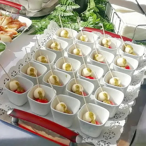 Artomega Catering - Thumbnail