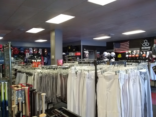 Pasadena Sporting Goods - Visual