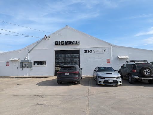 Big Shoes - Visual