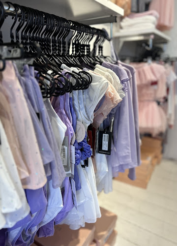 Comentarii opinii despre Stræk & Bøj