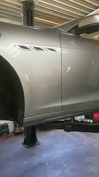 Photo n°2 de SCar Premium à Saint-André-de-la-Roche (Atelier de réparation automobile)