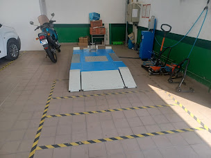 Photo n°4 de Centre contrôle technique DEKRA à Penta-di-Casinca (Centre de contrôle technique)