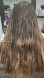 Photo n°11 de Le salon à Paray-Vieille-Poste (Salon de coiffure)