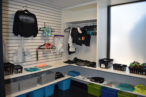 Long Island Cheer Gallery - United States