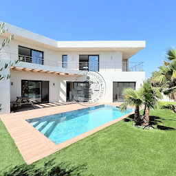 Photo n°1 de AGI Arthurimmo.com à Fréjus (Villa)