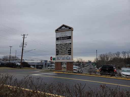 Scotts Corner Shopping Center