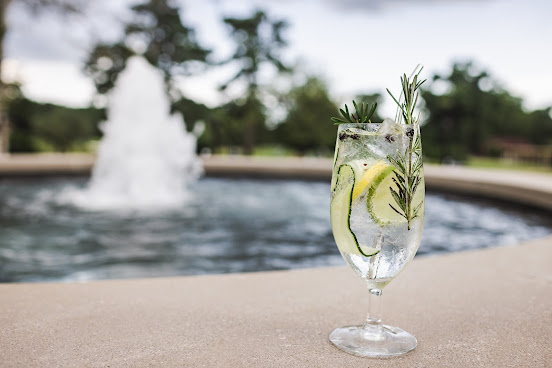 Williamsburg Inn, an official Colonial Williamsburg Hotel by null