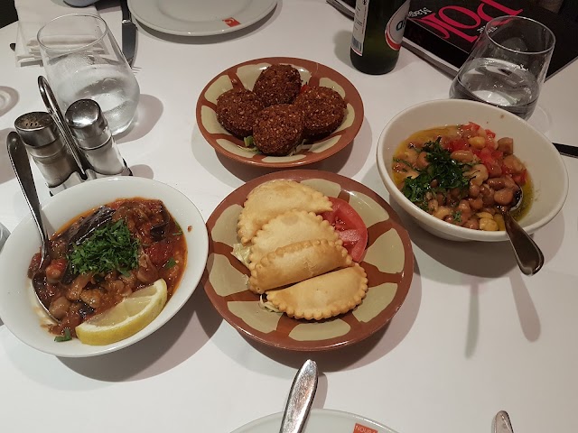 Noura Mayfair