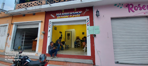 "Enchulame La Greña" Barbershop