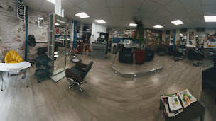 Photo n°1 de L'Artisan De La Coiffure à Annay (Salon de coiffure)