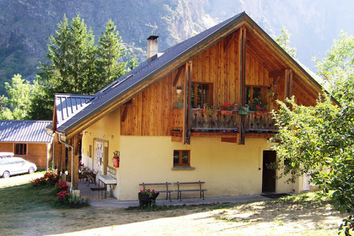 Camping La Cascade De Venosc