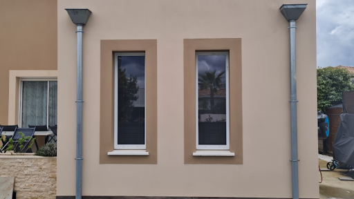 Inside façade - Visual