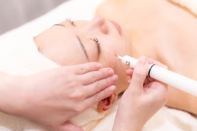 毛穴/たるみ/シミケア 肌改善専門 Salon Luire《ルイール》