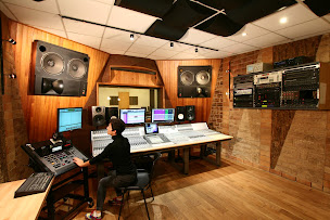 Photo n°2 de EMC - Ecole supérieure des métiers de l'image, du son et de la création 2D-3D à Malakoff (Centre de formation)