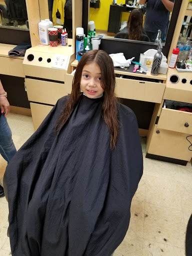 SLEEK STUDIO Barber and Beauty - Thumbnail