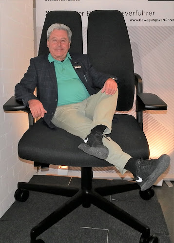 DOK Dr. Walther GmbH I Büromöbel I Büroausstattung I Ergonomie photo