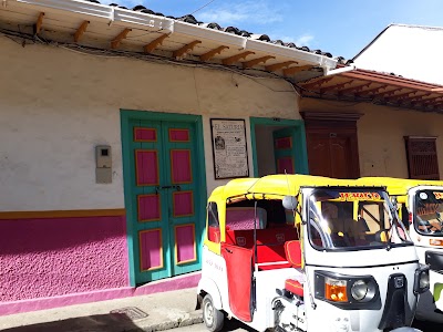 Photos of Caf&eacute; El Saturia