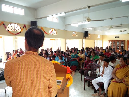 Triolet Teen Boutic Arya Samaj Mauritius, Author: Chintamunnee Amal Anand