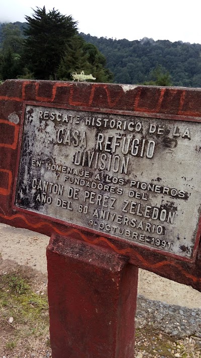 Photos of Iglesia Cat&oacute;lica Division
