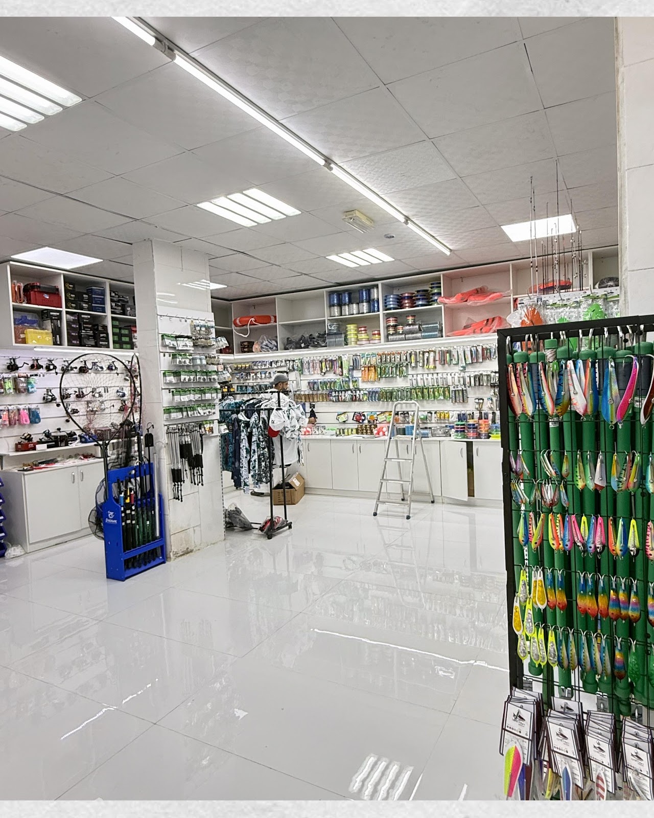 Almanarah fishing equipment المناره لبيع معدات الصيد البحري - صورة 2