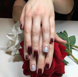 Photo n°4 de Nail Studio à Tours (Institut de beauté)