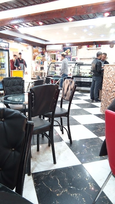 Photos of Caf&eacute; & Pizzeria El-Basatine