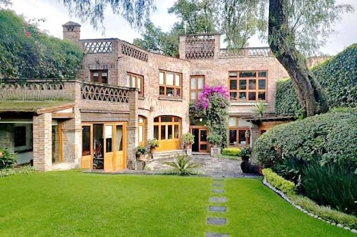RICHARD'S HOUSE - Visual